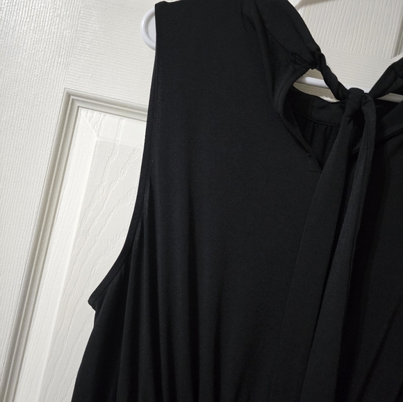 Leota Aria Midi Dress in Black, Drop Ruched Waist, Stretchy Jersey Knit, EUC! - Picture 9 of 12